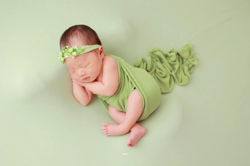 靖江宝宝下眼袋发青的原因